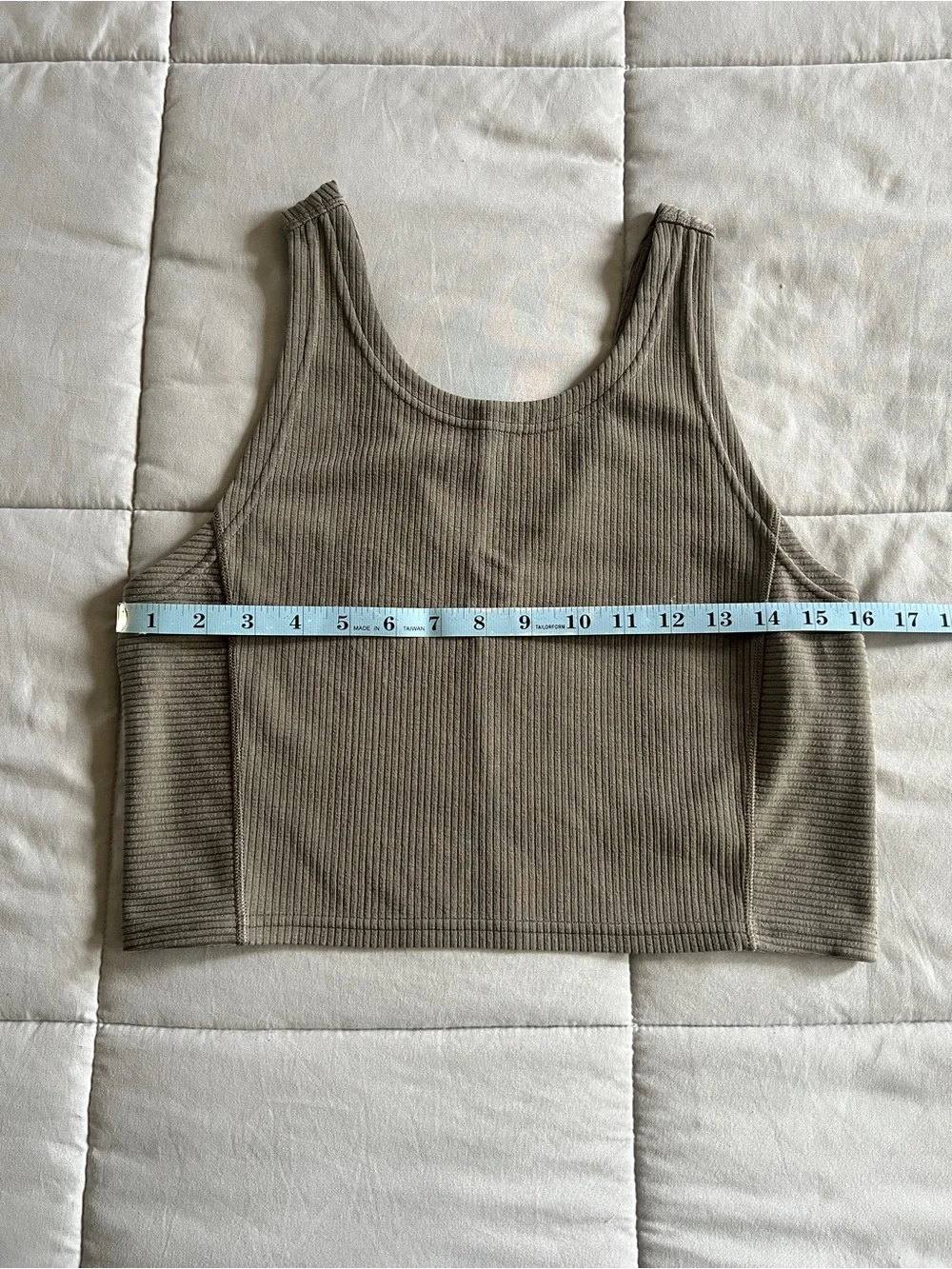 lululemon athletica excellent pre